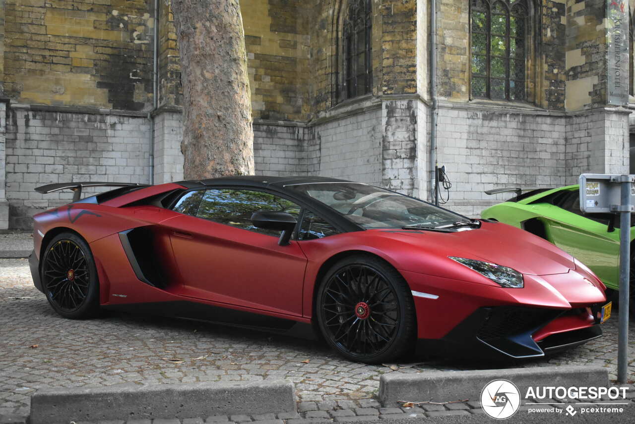 Lamborghini Aventador LP750-4 SuperVeloce Roadster