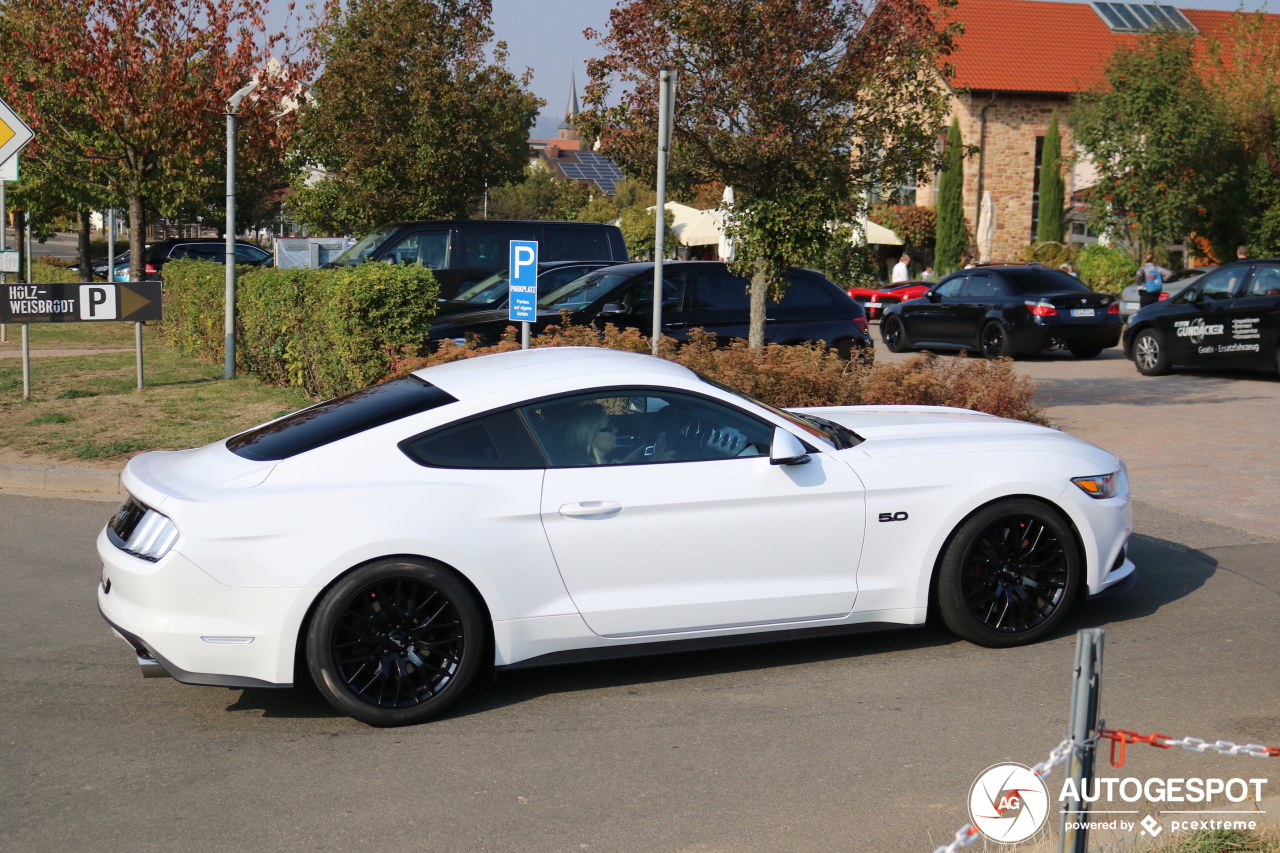 Ford Mustang GT 2015