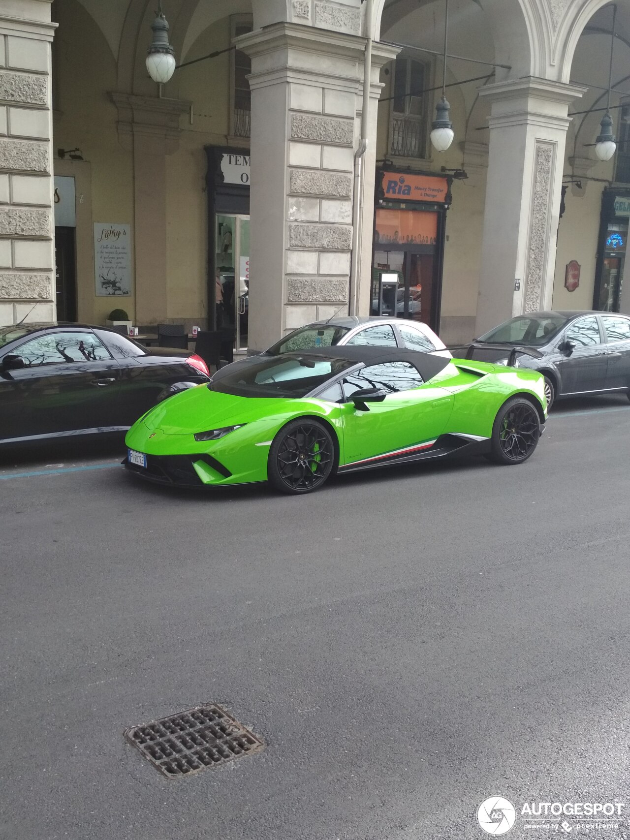 Lamborghini Huracán LP640-4 Performante Spyder