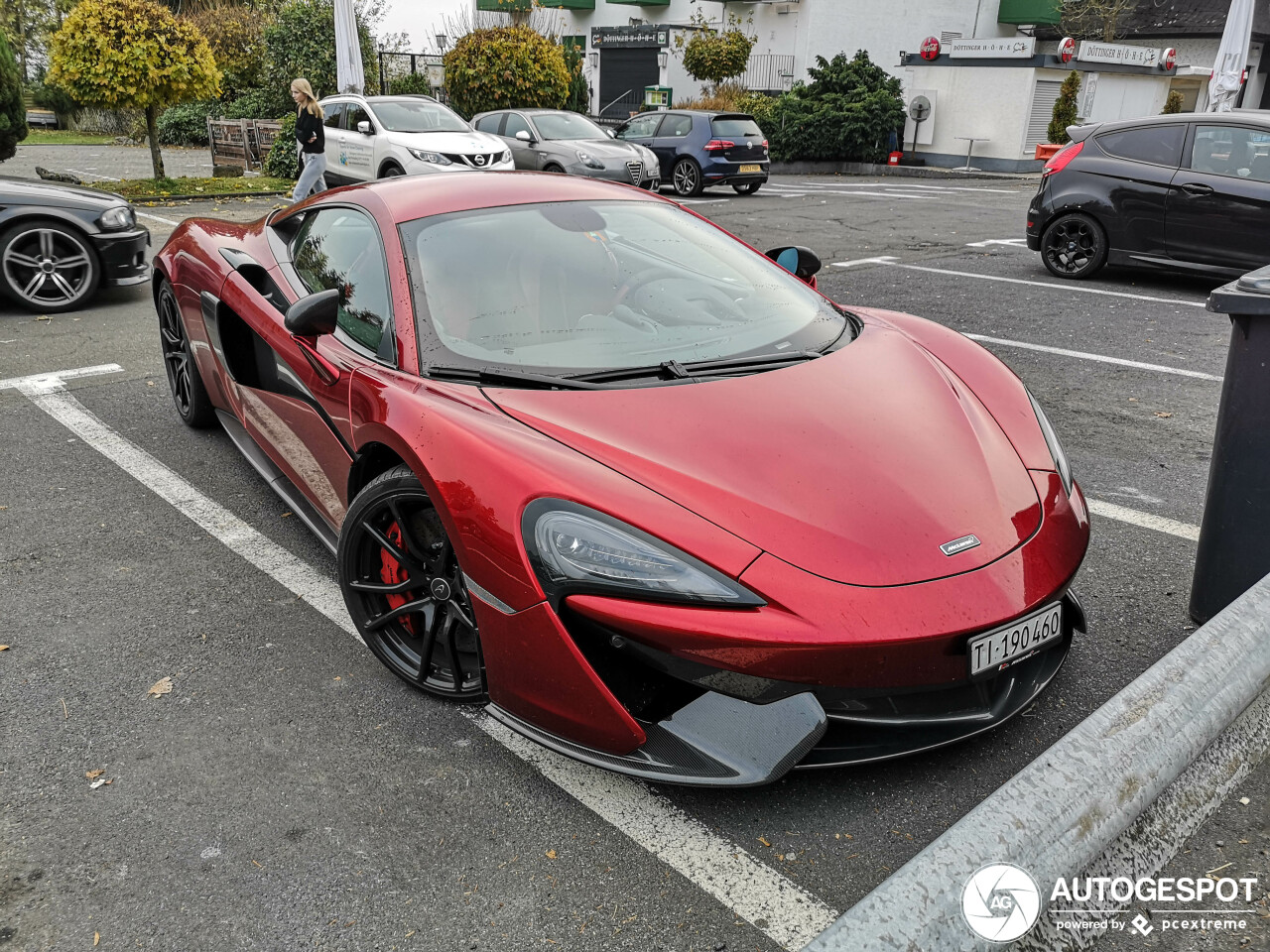 McLaren 570S