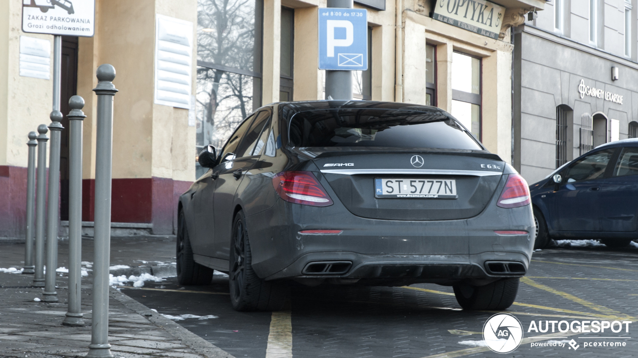 Mercedes-AMG E 63 S W213