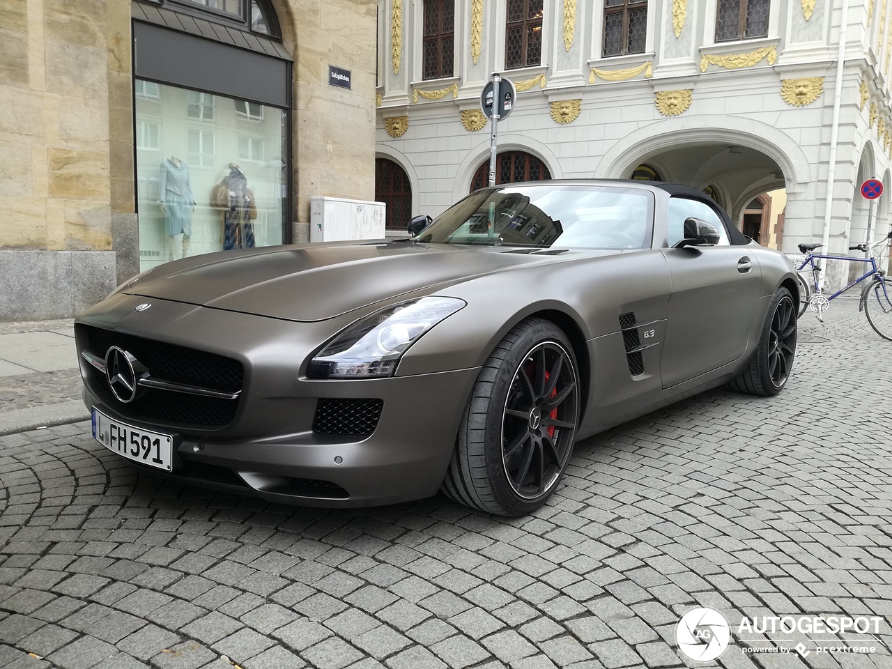 Mercedes-Benz SLS AMG GT Roadster