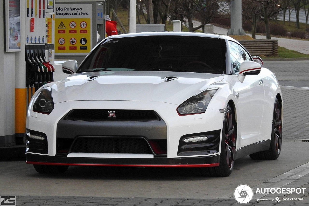 Nissan GT-R 2013