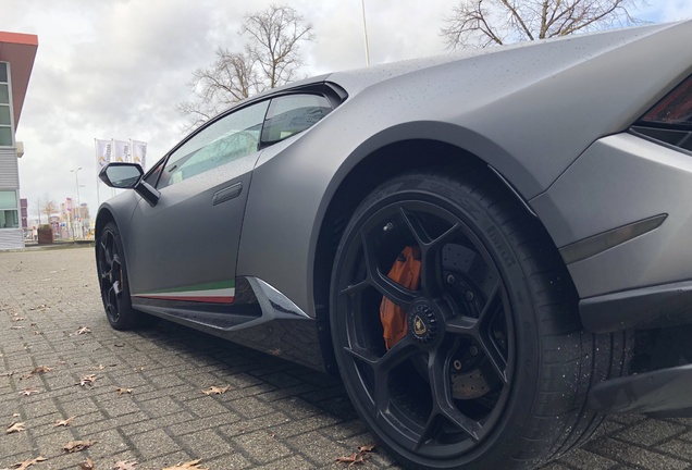 Lamborghini Huracán LP640-4 Performante