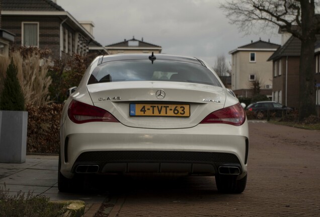 Mercedes-Benz CLA 45 AMG C117