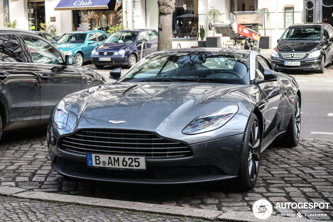 Aston Martin DB11