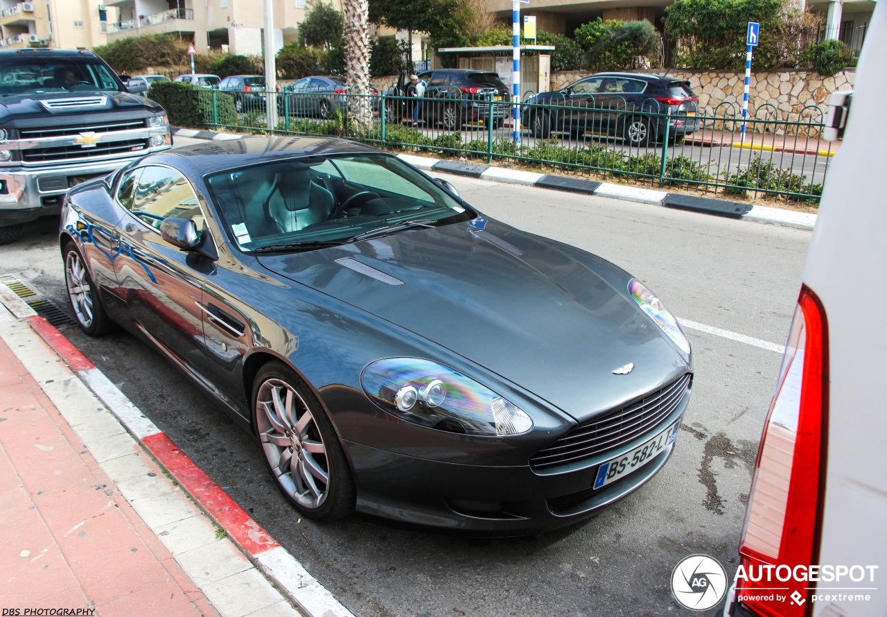 Aston Martin DB9