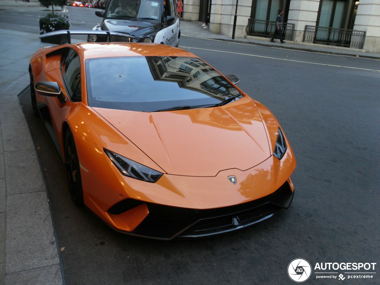 Lamborghini Huracán LP640-4 Performante