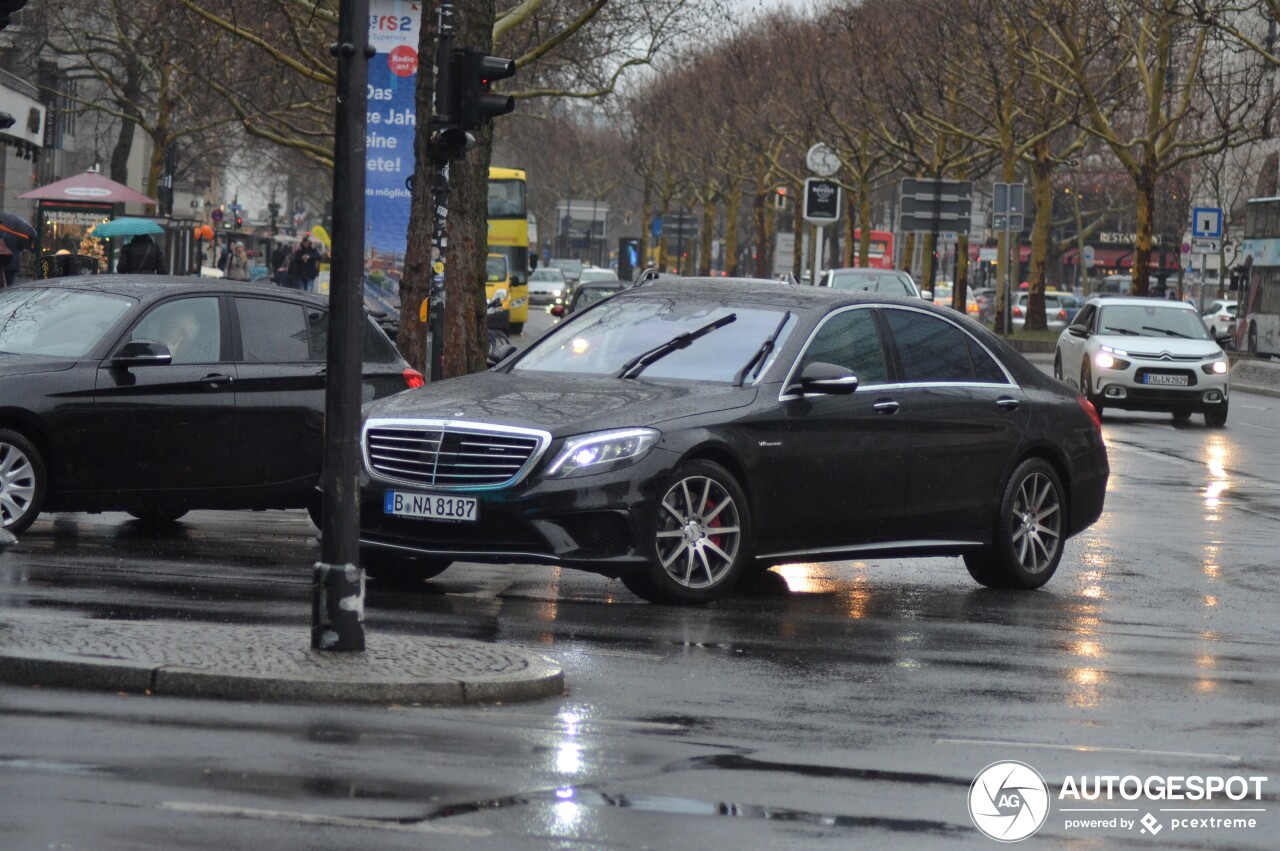 Mercedes-Benz S 63 AMG V222