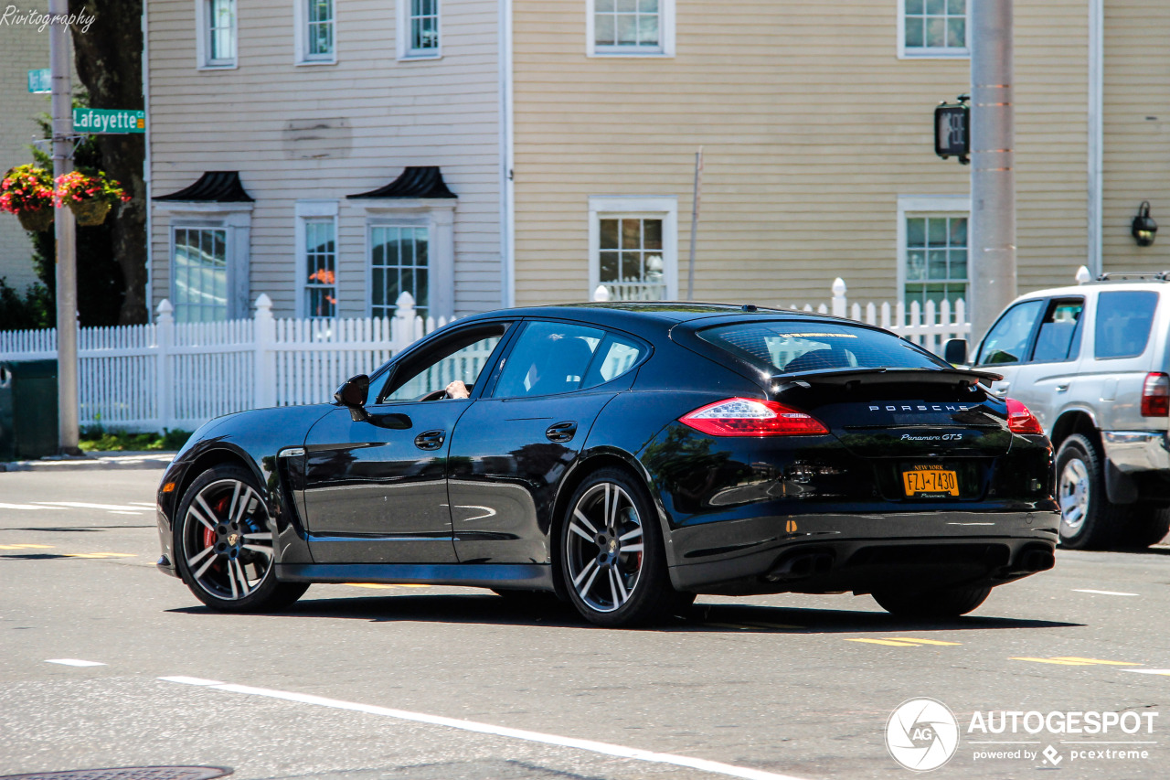 Porsche 970 Panamera GTS MkI