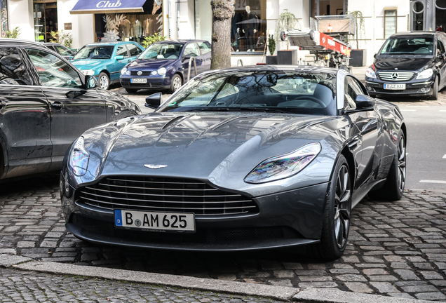 Aston Martin DB11