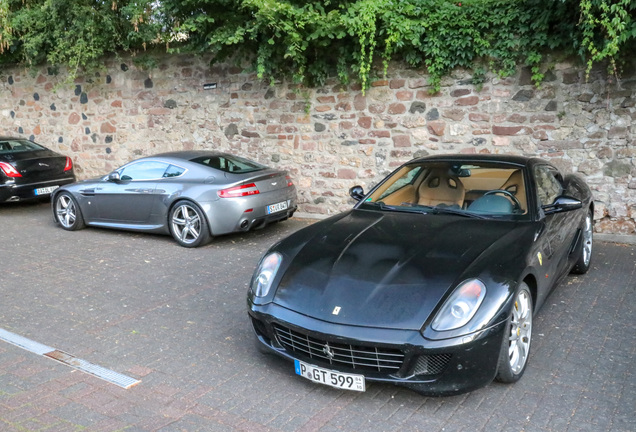 Aston Martin V8 Vantage