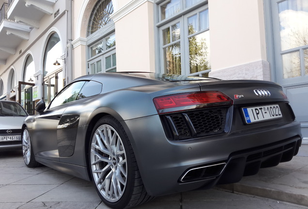 Audi R8 V10 2015