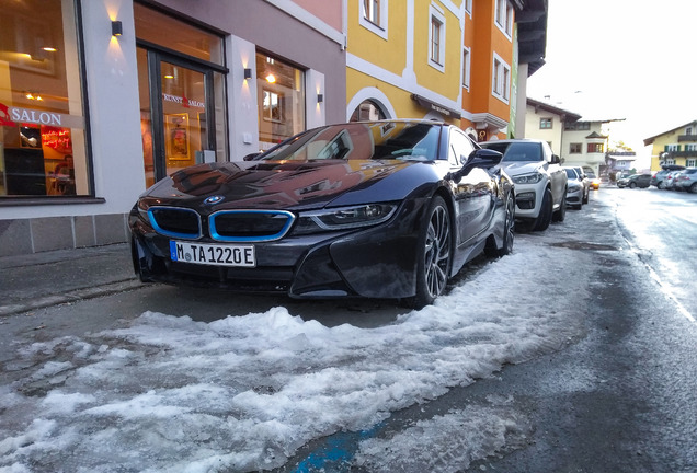 BMW i8