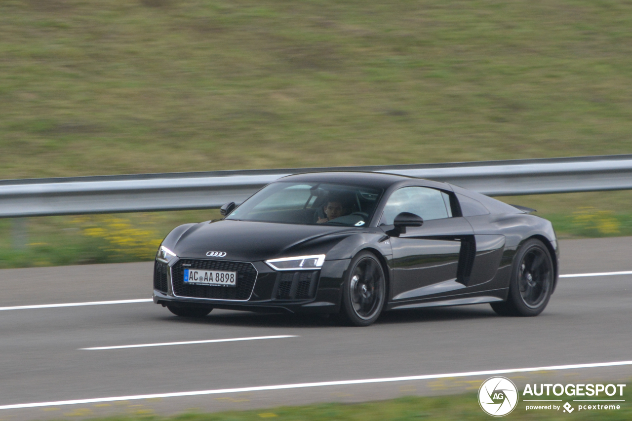 Audi R8 V10 2015