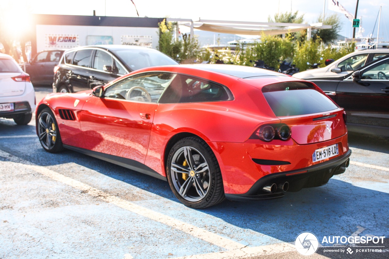 Ferrari GTC4Lusso