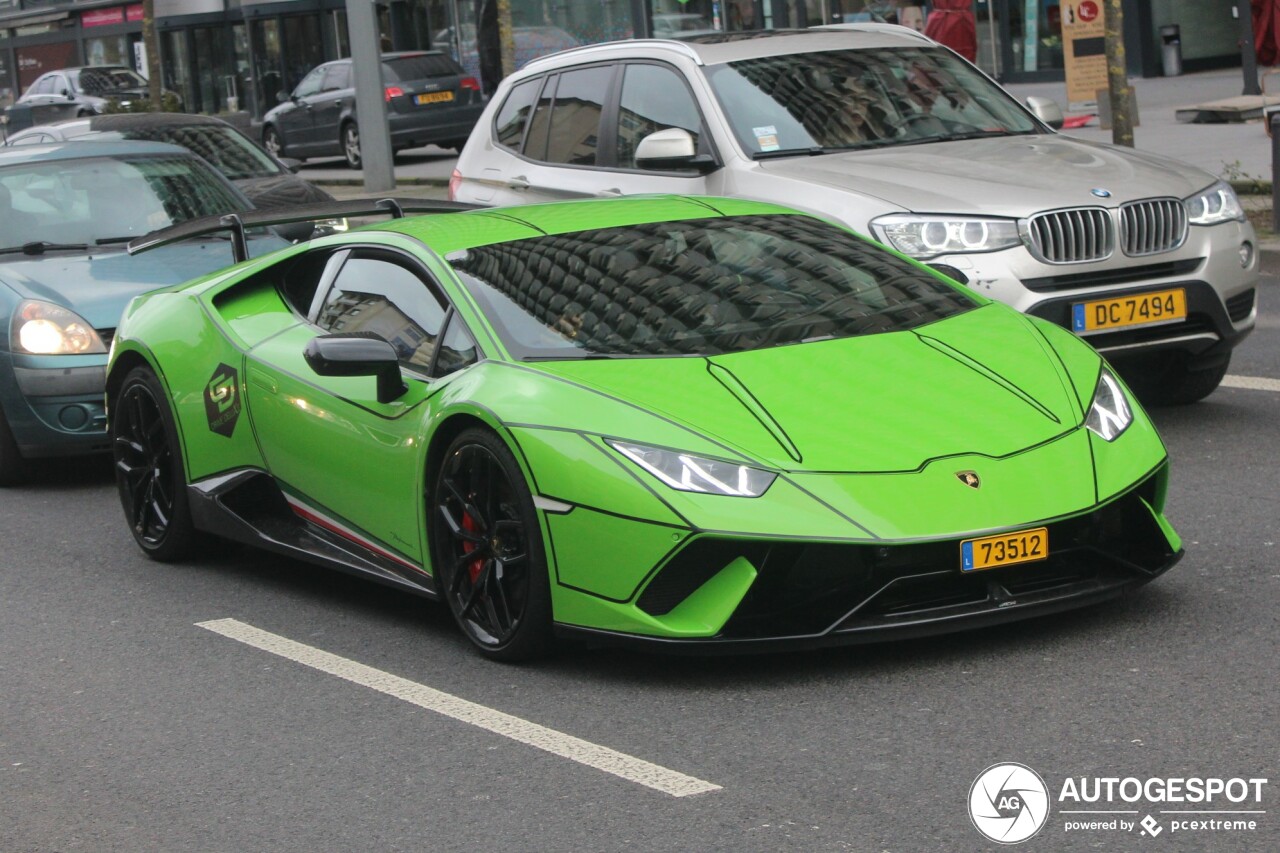 Lamborghini Huracán LP640-4 Performante