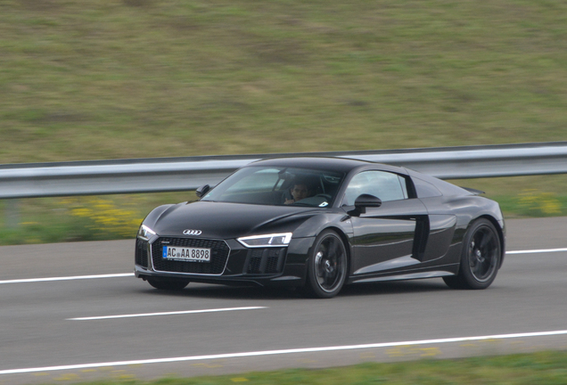 Audi R8 V10 2015