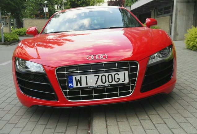 Audi R8 V10