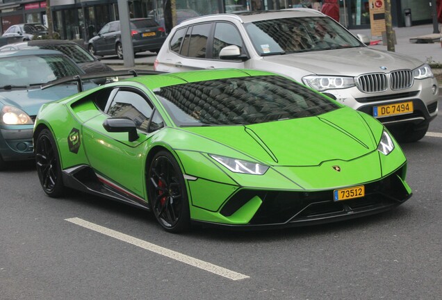 Lamborghini Huracán LP640-4 Performante