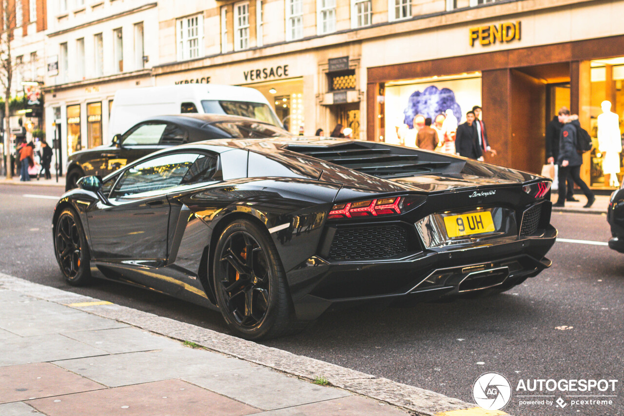 Lamborghini Aventador LP700-4