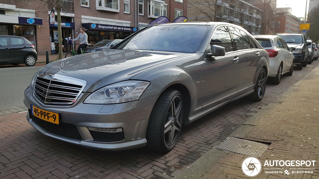 Mercedes-Benz S 65 AMG V221 2010