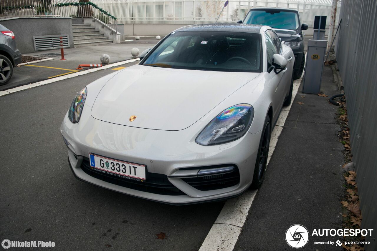 Porsche 971 Panamera Turbo S E-Hybrid