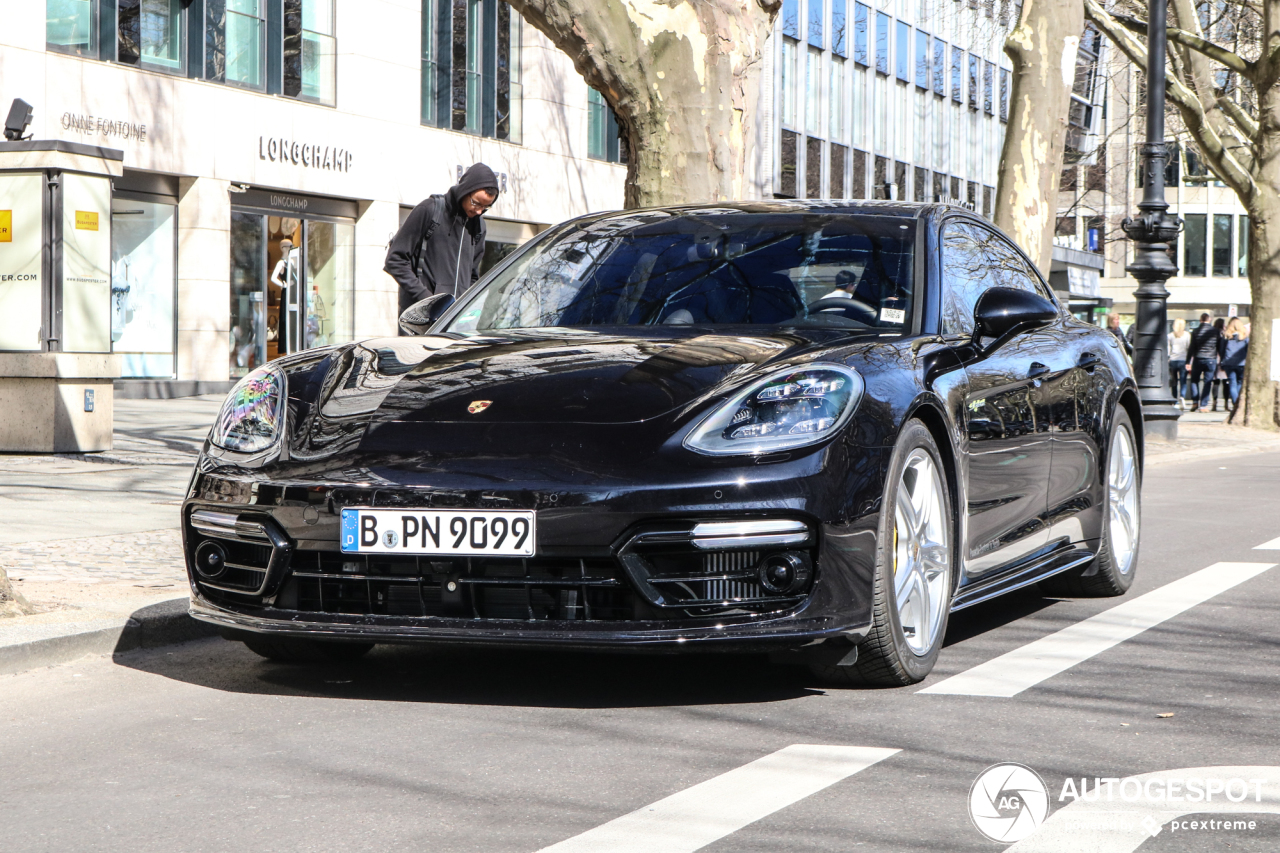 Porsche 971 Panamera Turbo S E-Hybrid