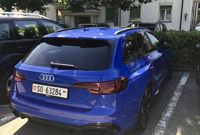 Audi RS4 Avant B9