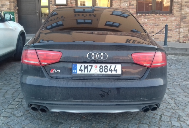 Audi S8 D4