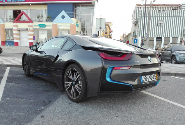 BMW i8