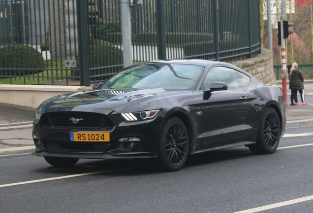 Ford Mustang GT 2015