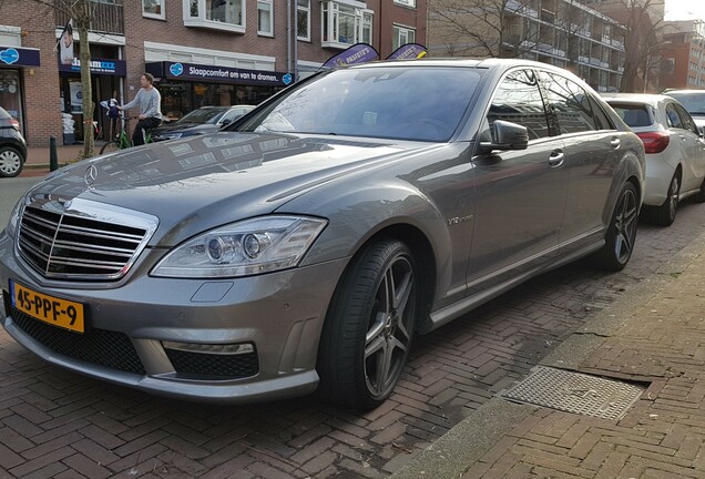 Mercedes-Benz S 65 AMG V221 2010