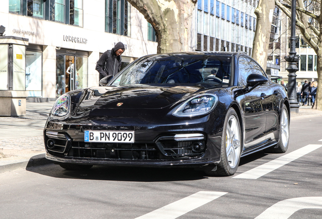 Porsche 971 Panamera Turbo S E-Hybrid