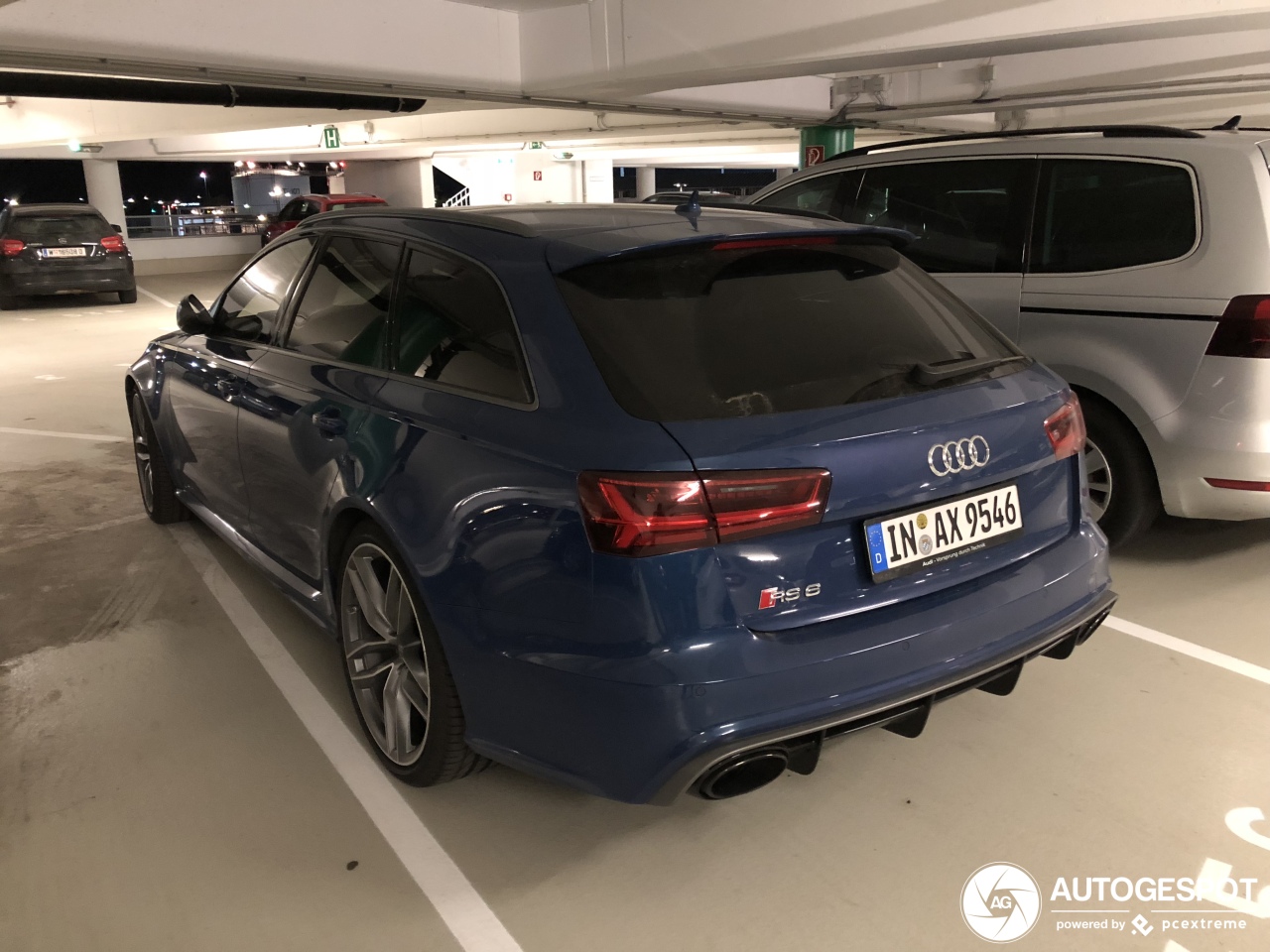 Audi RS6 Avant C7 2015