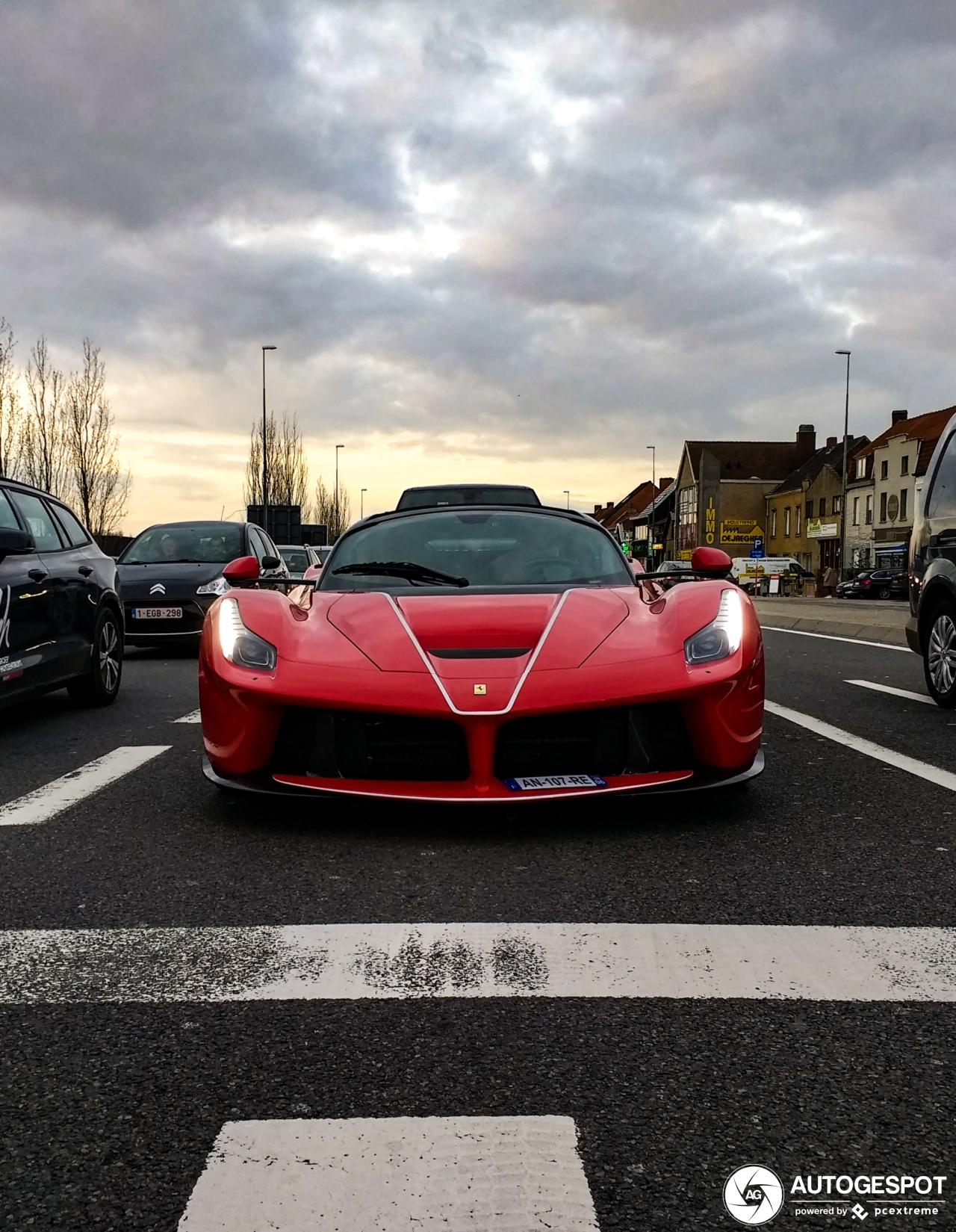 Ferrari LaFerrari Aperta