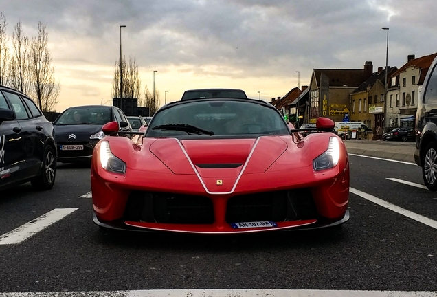 Ferrari LaFerrari Aperta