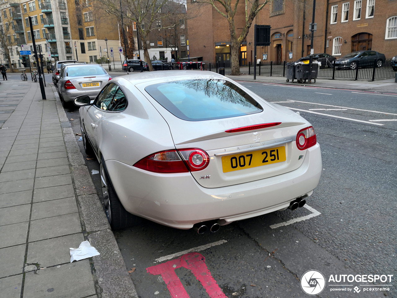 Jaguar XKR 2006