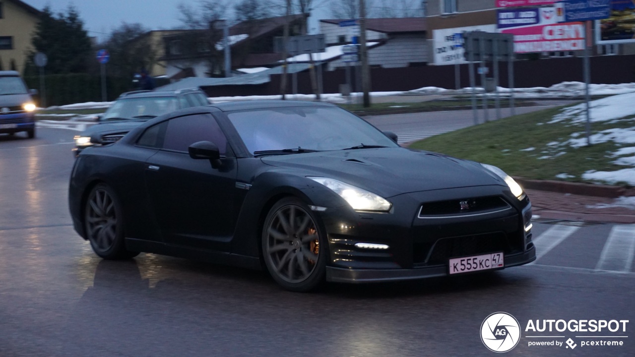 Nissan GT-R 2012