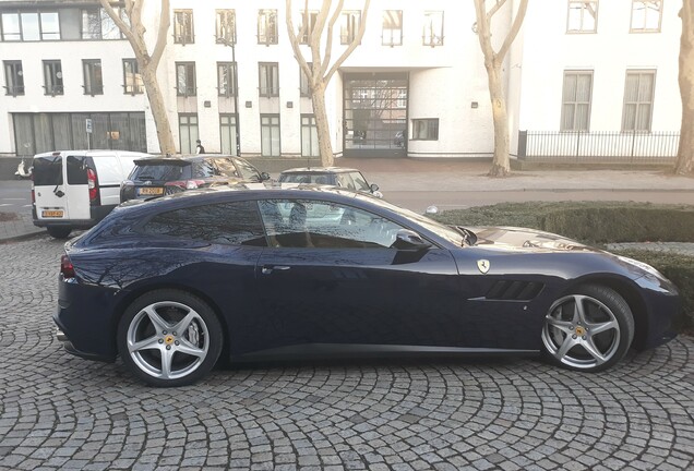 Ferrari GTC4Lusso