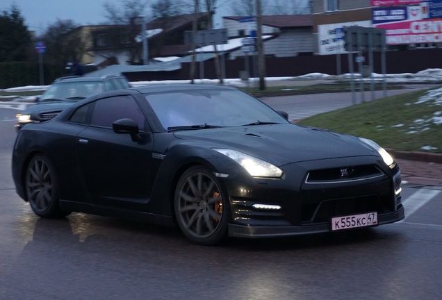 Nissan GT-R 2012