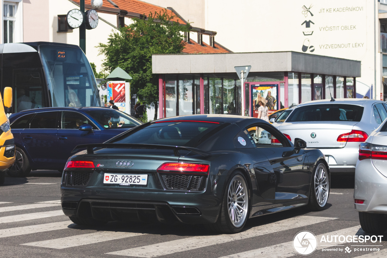 Audi R8 V10 Plus 2015