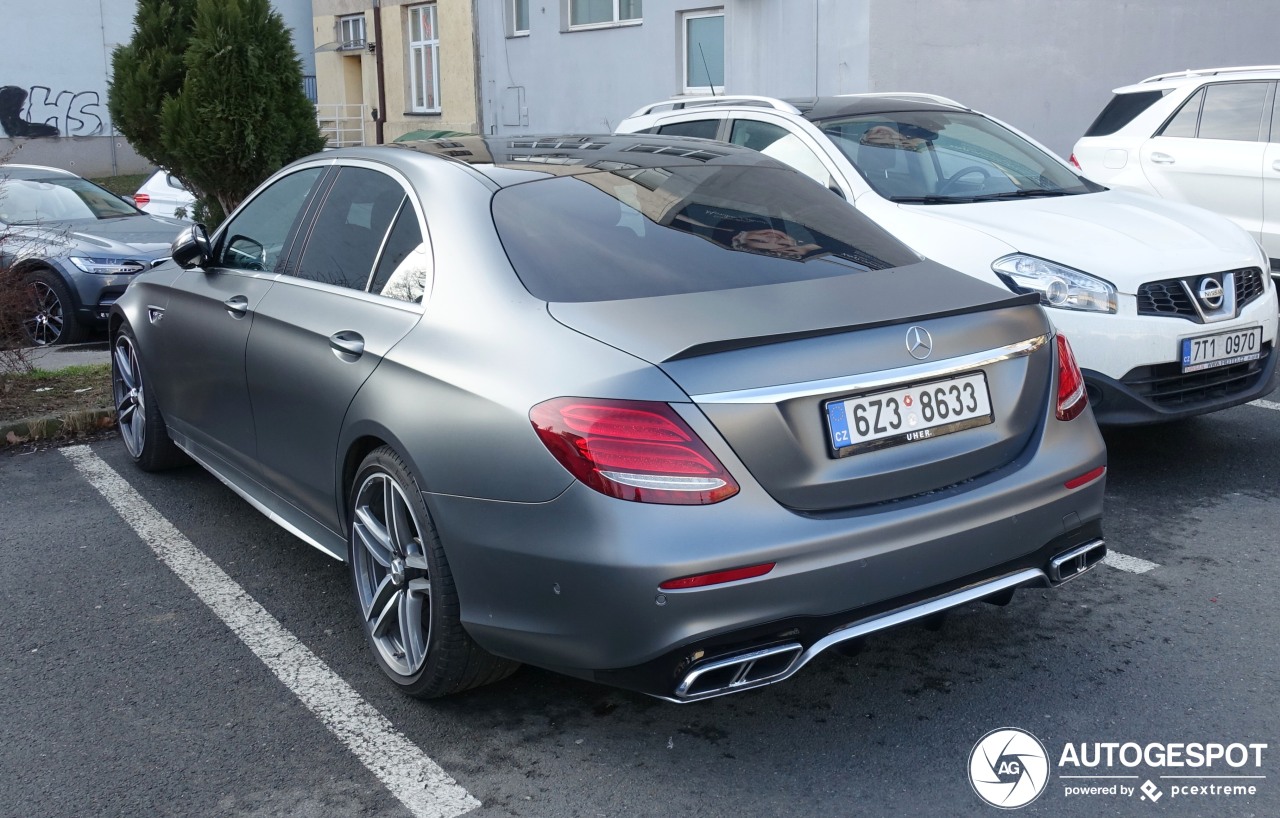 Mercedes-AMG E 63 S W213