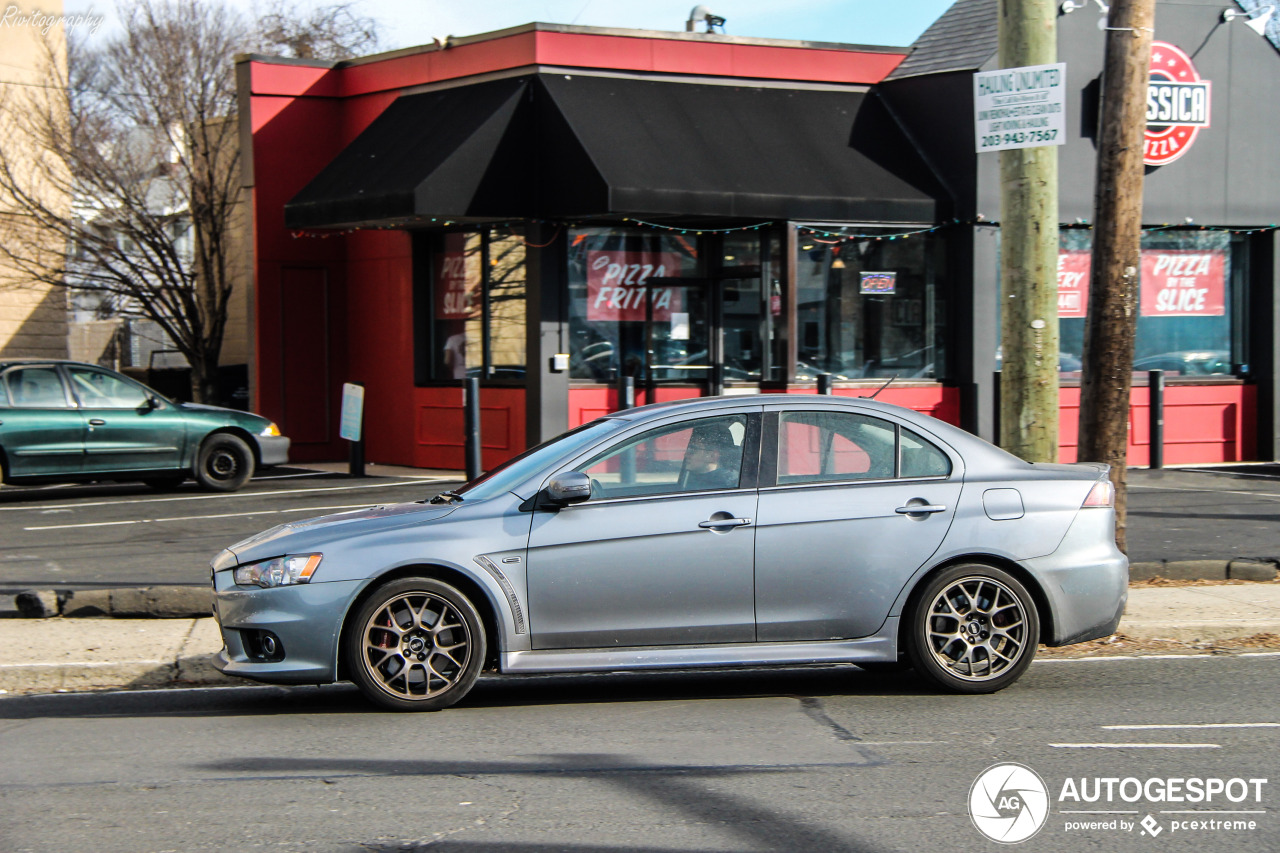 Mitsubishi Lancer Evolution X MR Touring