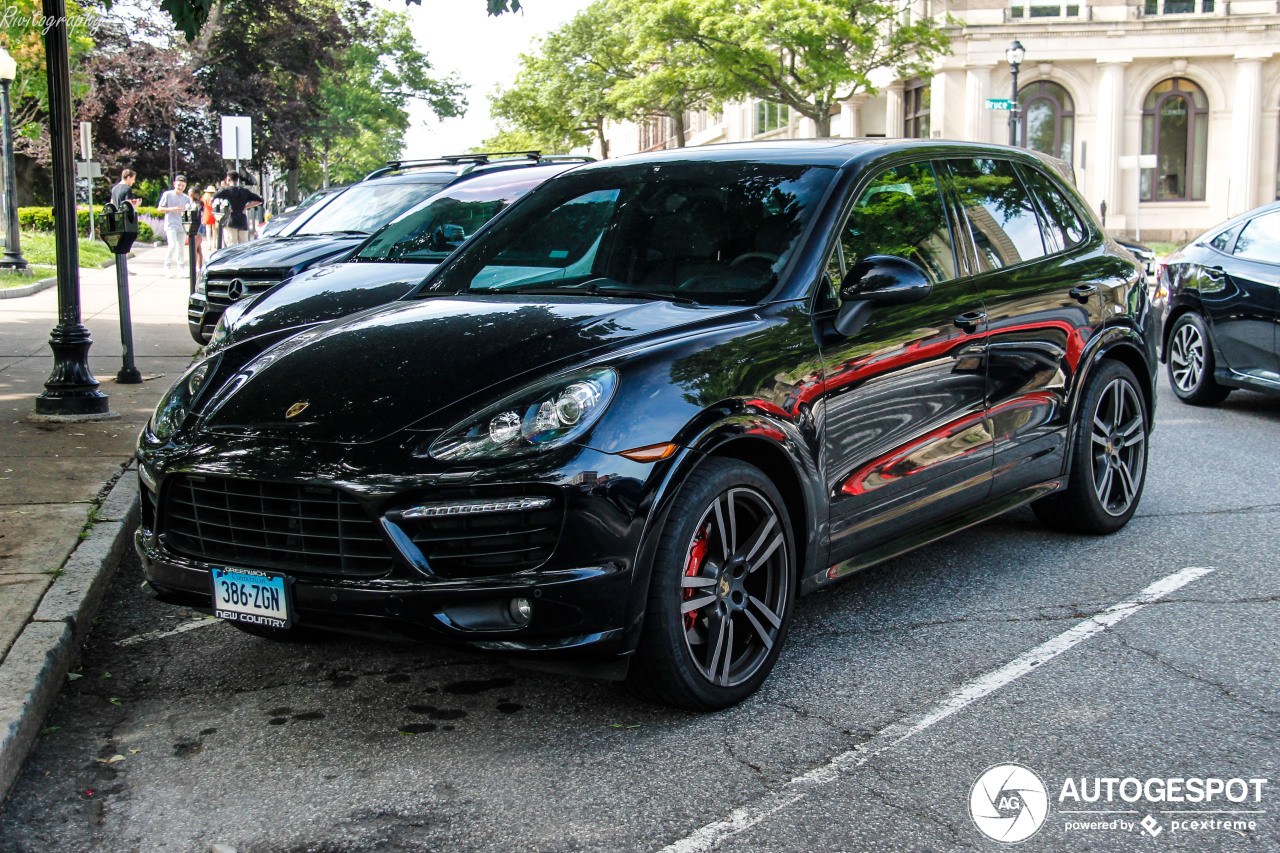 Porsche 958 Cayenne GTS