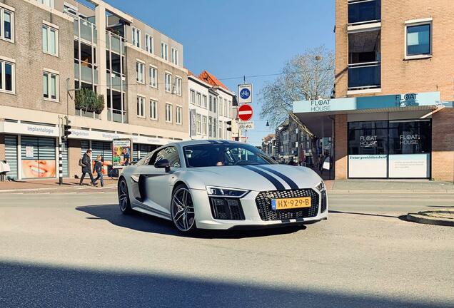 Audi R8 V10 Plus 2015