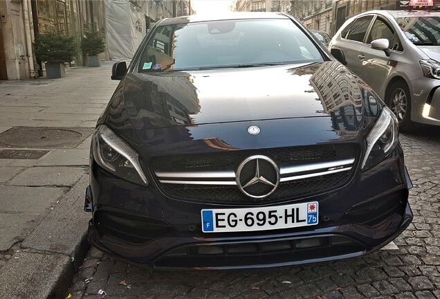 Mercedes-AMG A 45 W176 2015