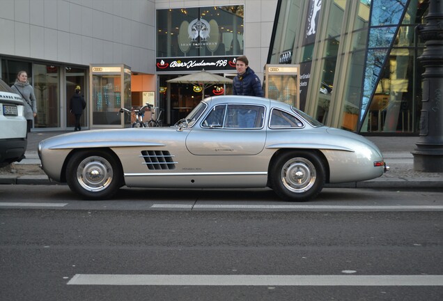 Mercedes-Benz 300SL Gullwing