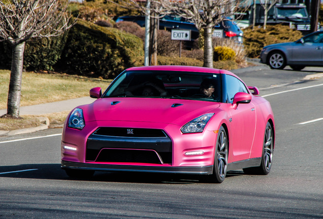 Nissan GT-R 2012