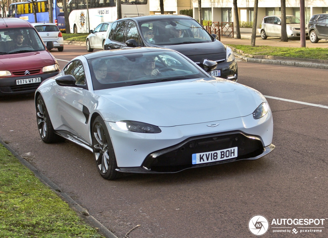 Aston Martin V8 Vantage 2018